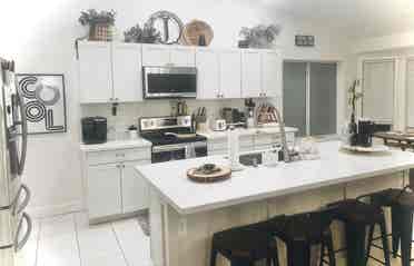 Looking for a roommate