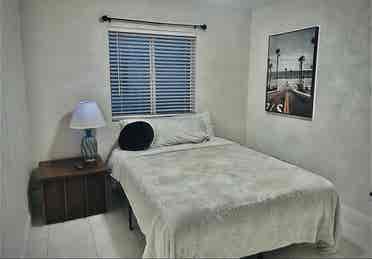 Looking for a roommate