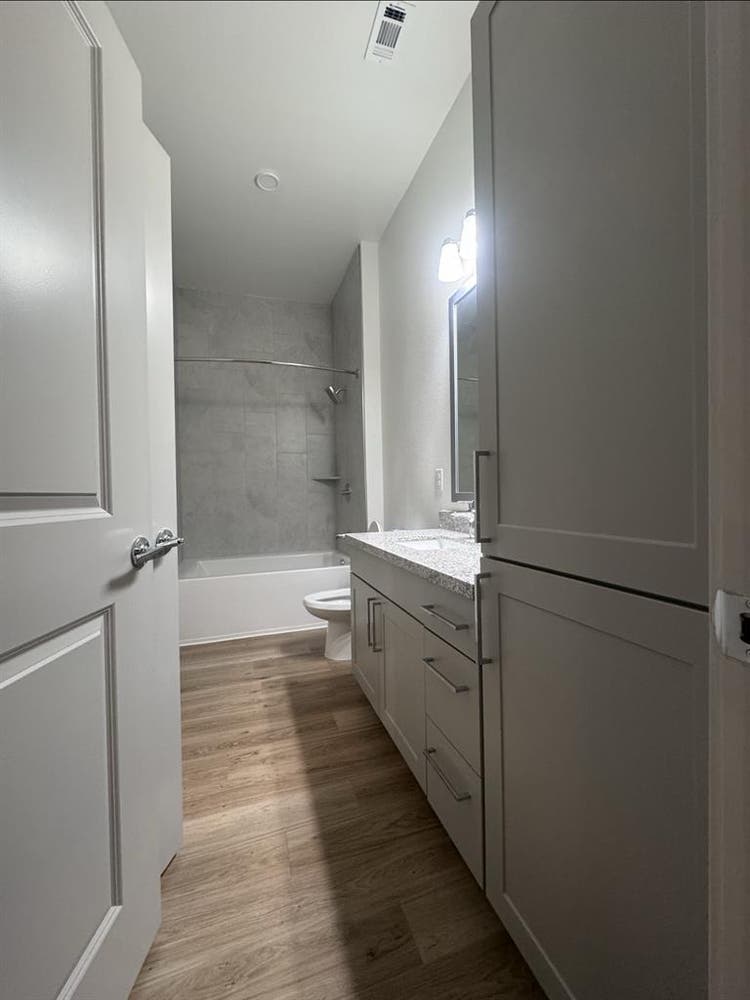 Spacious/Modern Apartment-RoundRock