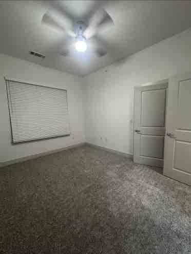 Spacious/Modern Apartment-RoundRock