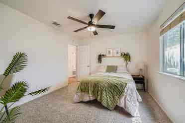 Beautiful FURNISHED BEDROOM