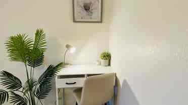 Beautiful FURNISHED BEDROOM