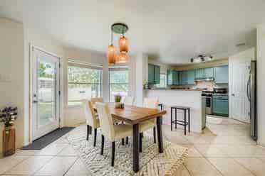 Beautiful Spacious FURNISHED BR