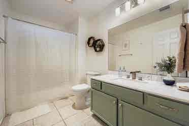 Beautiful Spacious FURNISHED BR