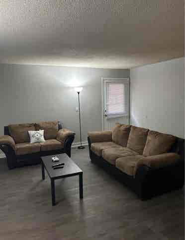 Master Bedroom and Free Utilities