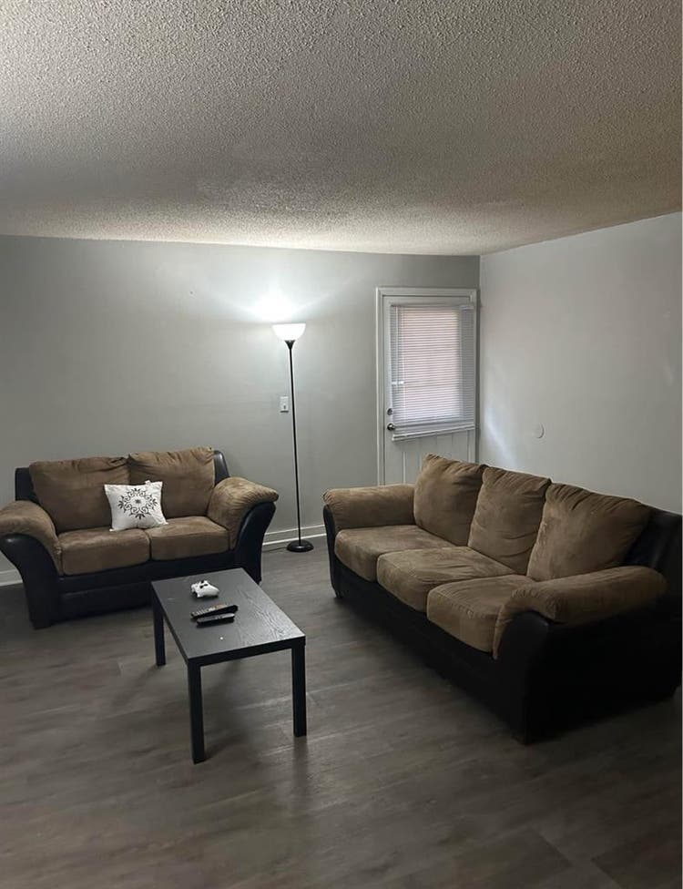 Master Bedroom and Free Utilities
