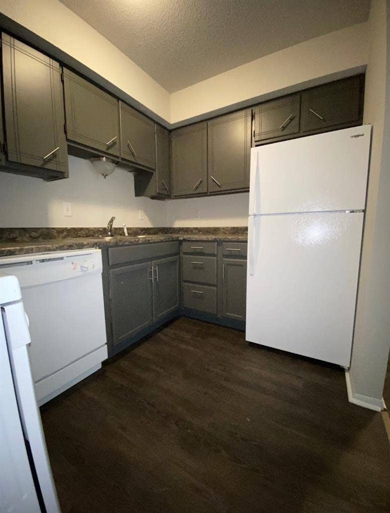 Master Bedroom and Free Utilities