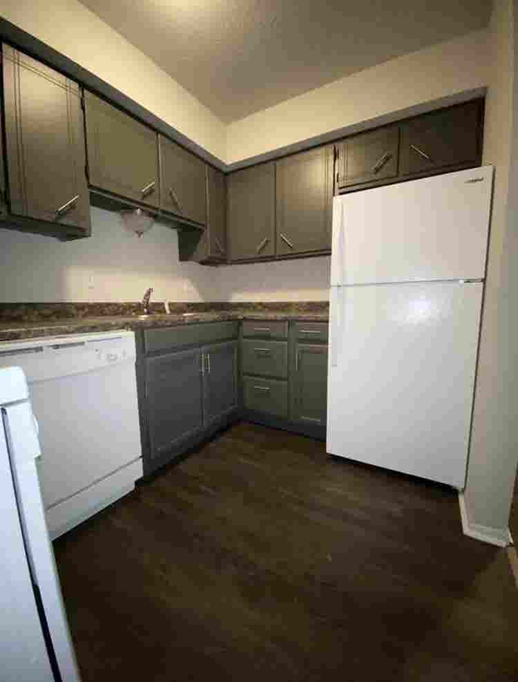 Master Bedroom and Free Utilities