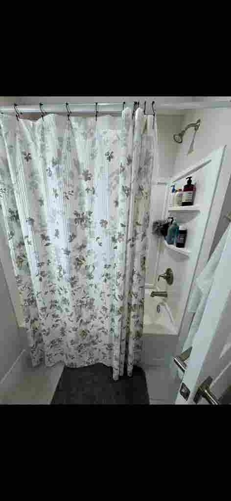 Furnished room 
all included