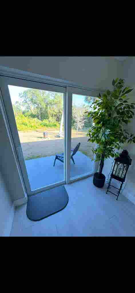 Furnished room 
all included