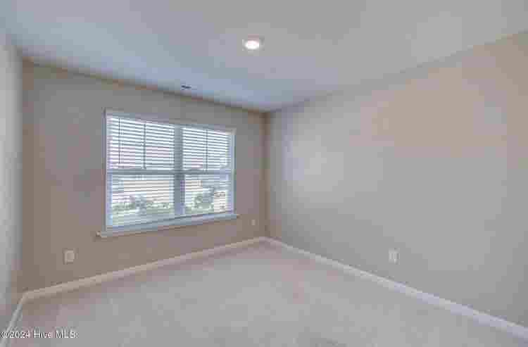 1 bedroom and 1 bathroom for rent