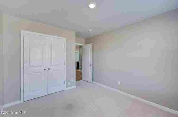 1 bedroom and 1 bathroom for rent