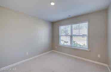 1 bedroom and 1 bathroom for rent