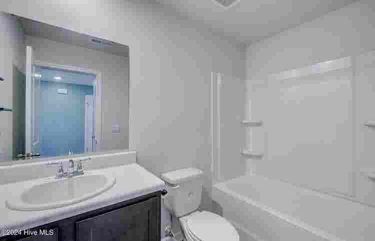 1 bedroom and 1 bathroom for rent