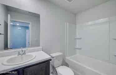 1 bedroom and 1 bathroom for rent