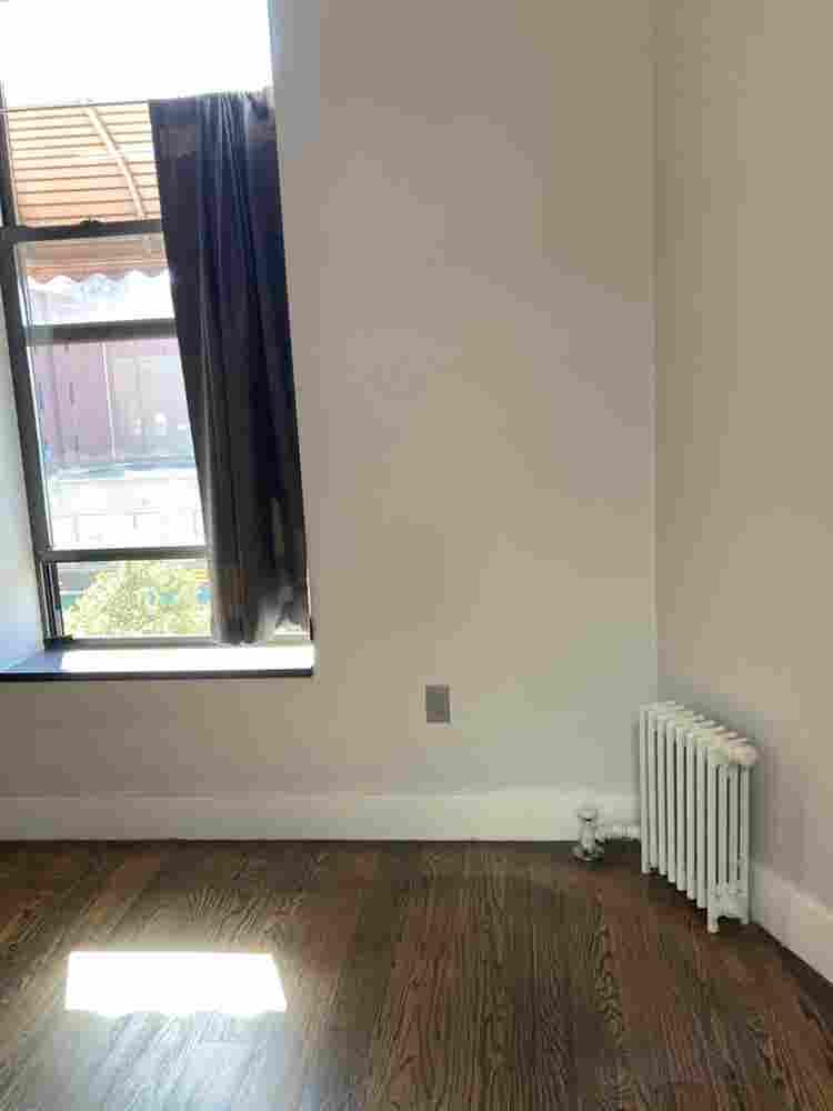 Roommate for Four Bedroom Apt