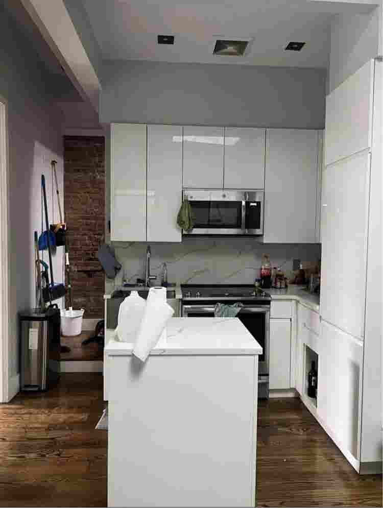 Roommate for Four Bedroom Apt