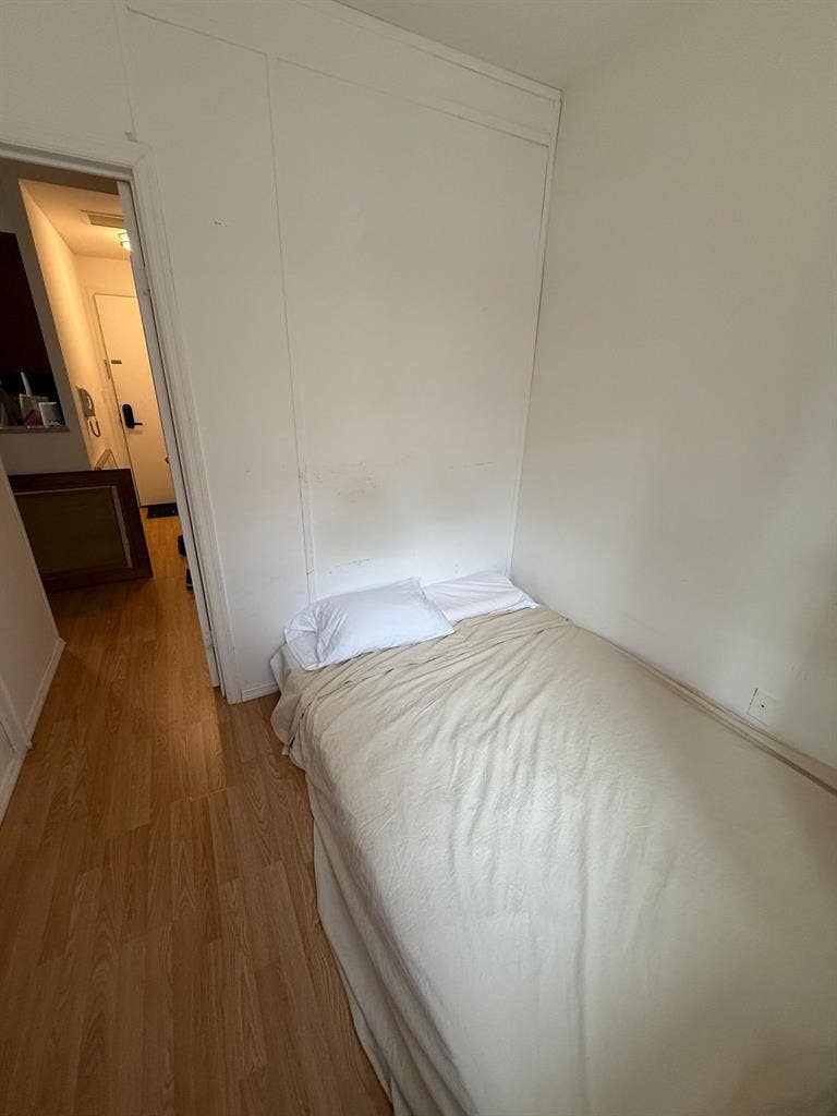 ✨Affordable Room in Midtown South✨