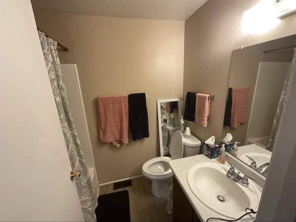 Utilities included !!