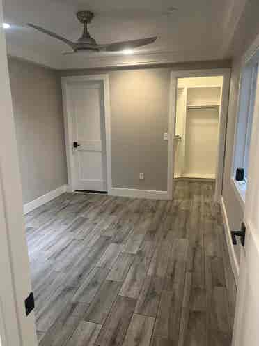 Room with retreat for rent