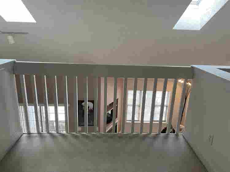 Looking for a female roommate
