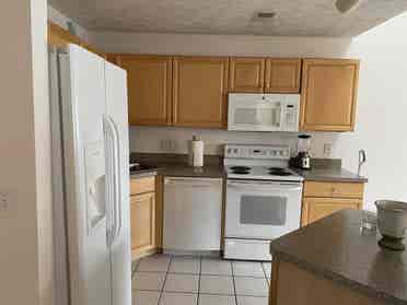 Looking for a female roommate