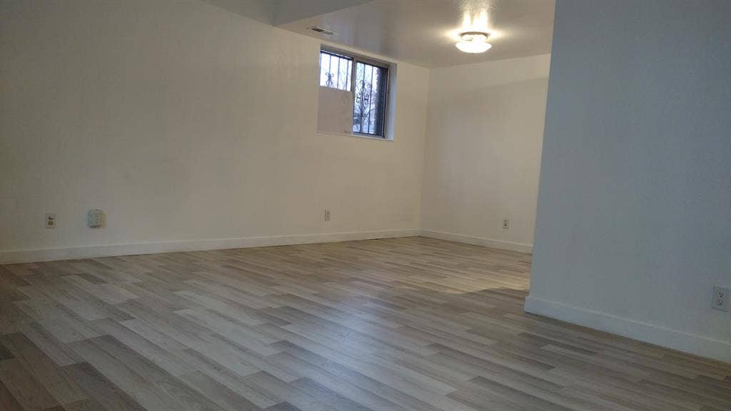 Remodeled Millcreek Condo