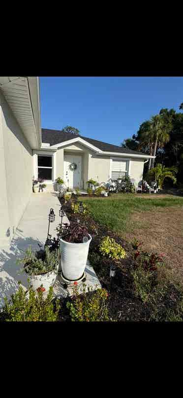 Multiple rooms available now