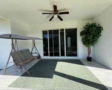 Multiple rooms available now