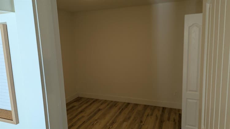 1 BEDROOM BASEMENT SUITE FOR RENT