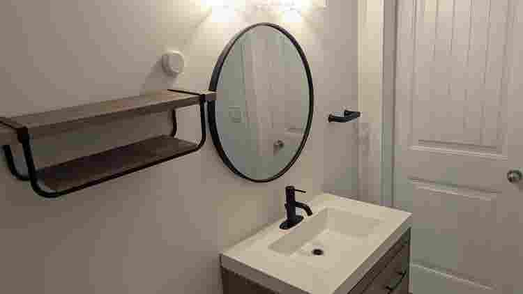 1 BEDROOM BASEMENT SUITE FOR RENT