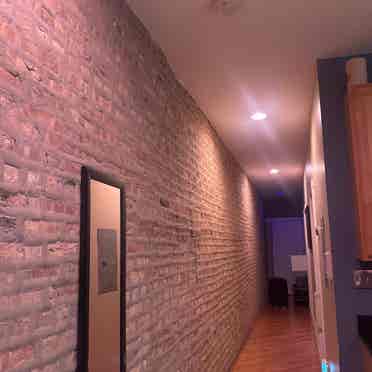 Bright space - great location