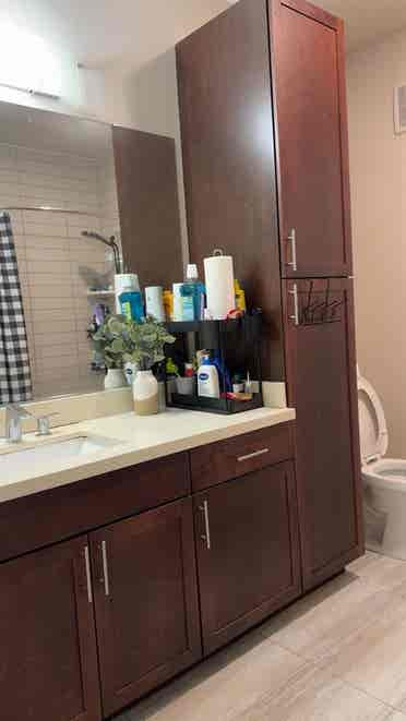 Lease Takeover: 1BHK w/Private Yard
