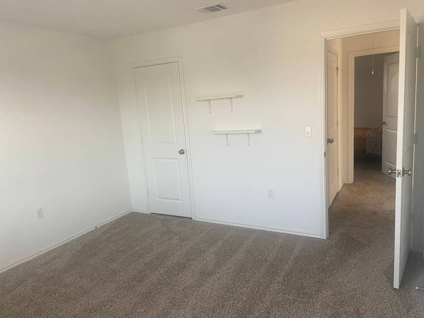 Room for rent in southeast Austin