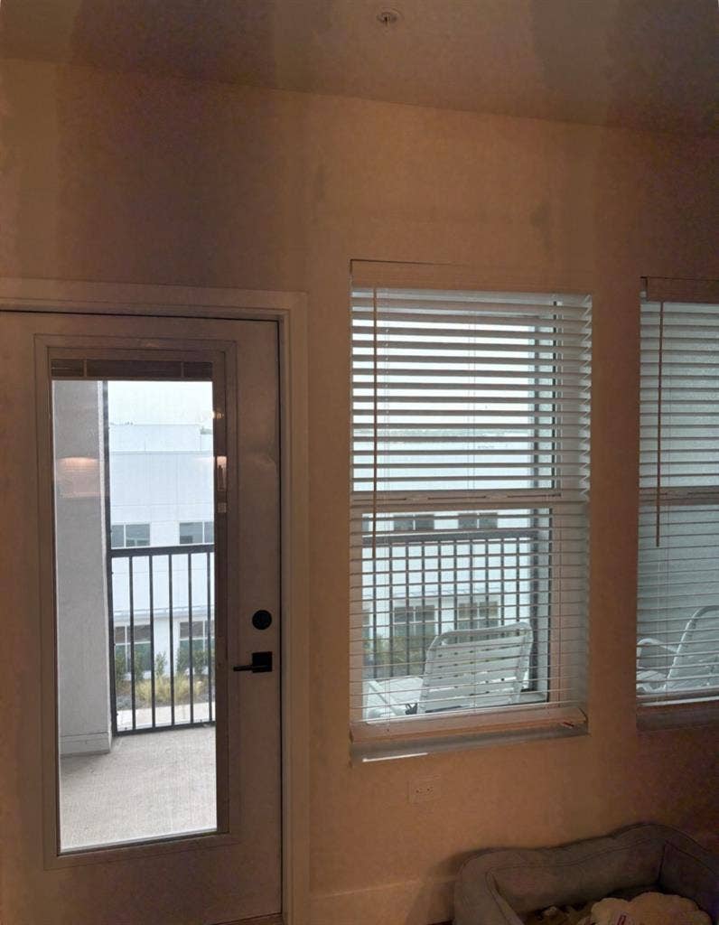 Room available to rent- $/mon