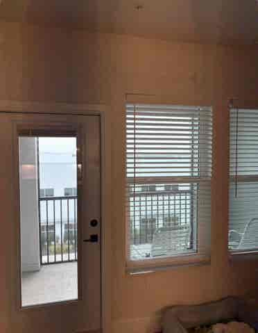 Room available to rent- $/mon