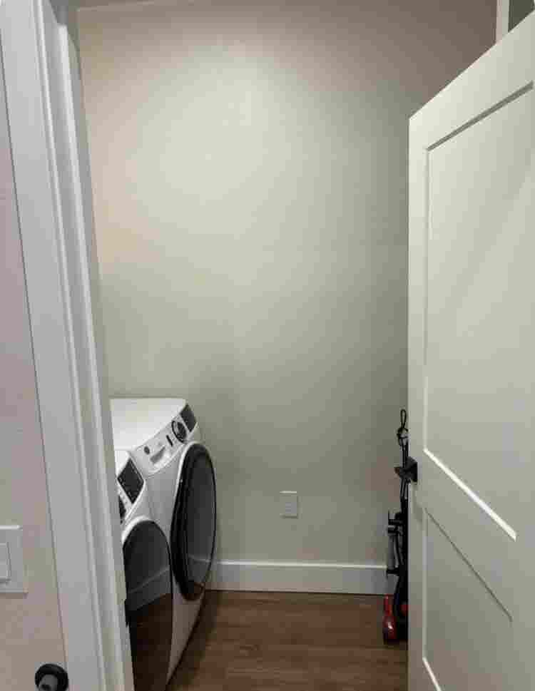 Room available to rent- $/mon
