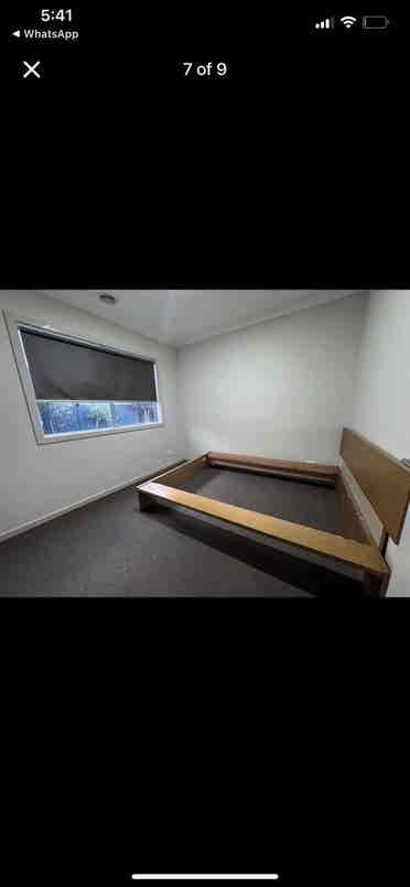 Looking for a flatmate