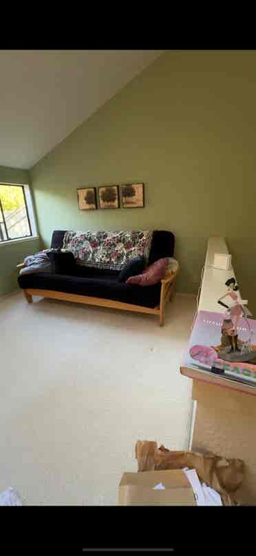 Furnished  Loft,  Bath