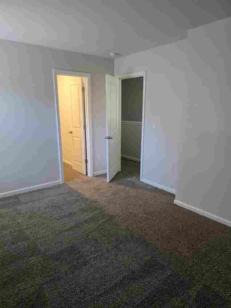 Room for rent in house