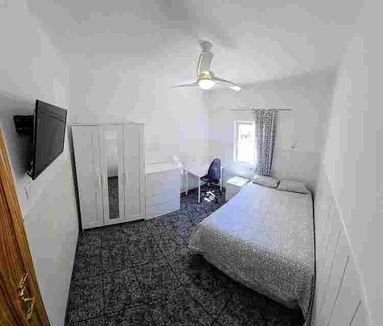 Room with expenses included