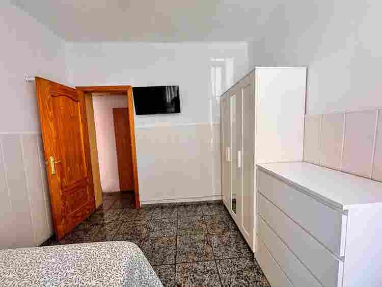 Room with expenses included