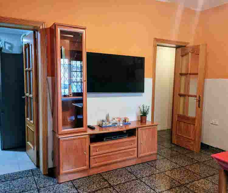 Room with expenses included
