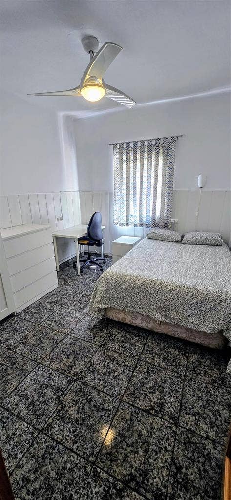 Room with expenses included