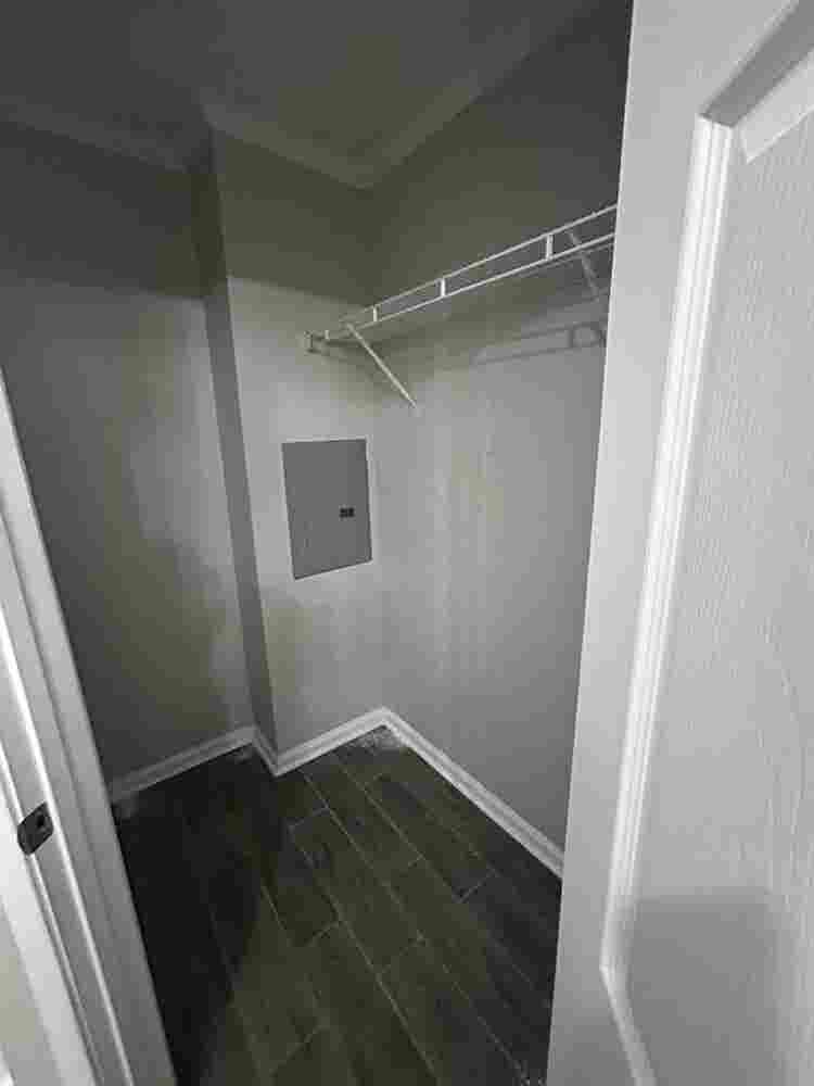 Master bedroom for rent