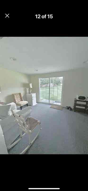 Room for rent sept 1