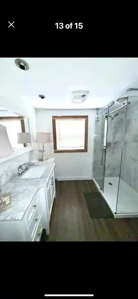 Room for rent available