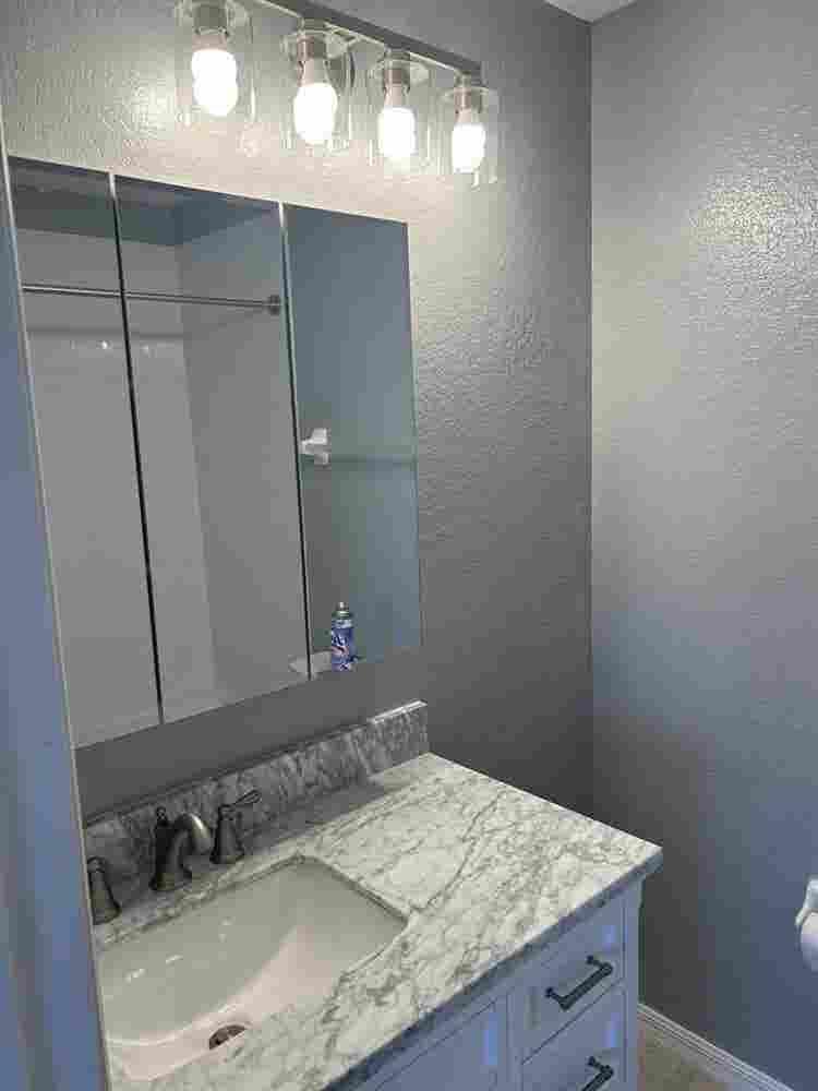 Master bedroom (utilities included)