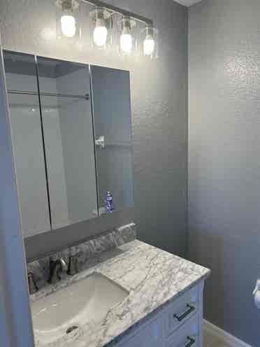 Master bedroom (utilities included)