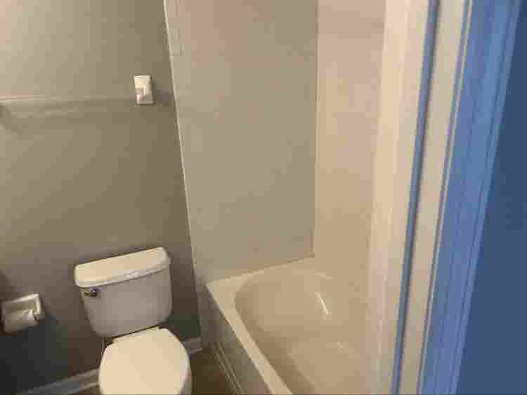Master bedroom (utilities included)